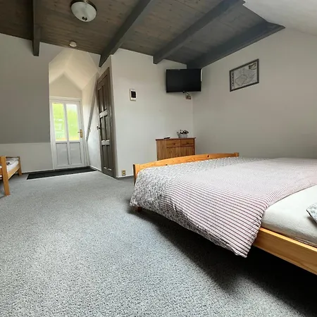 Cottage Apartments Проживание в семье